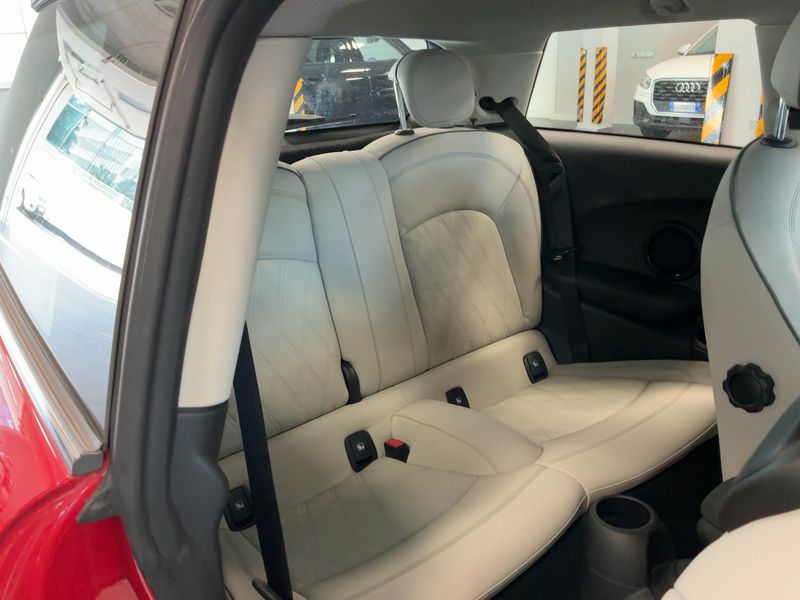 MINI Cooper SE Essential Trim 2023 – снимка 19