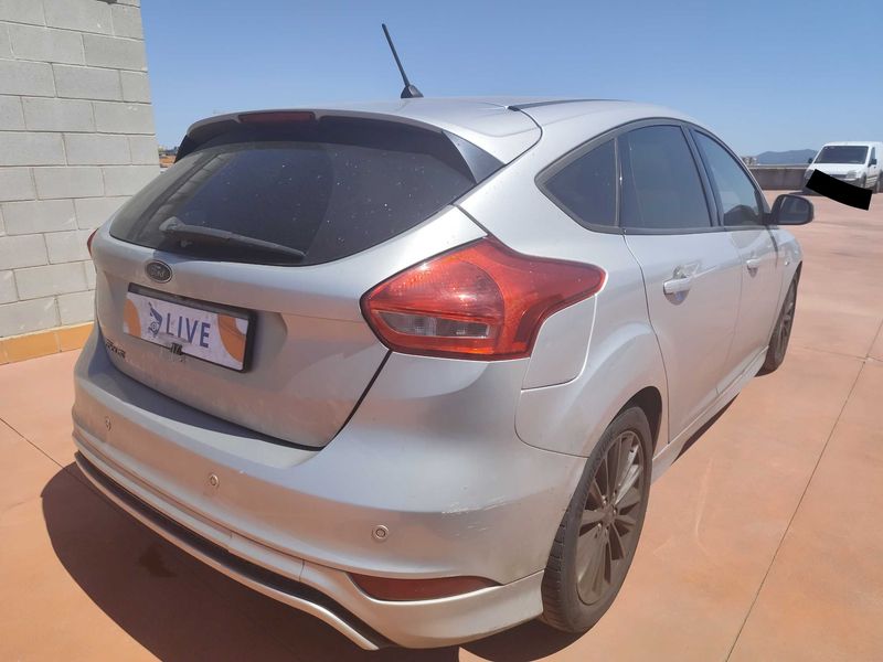 Ford Focus 1.5 TDCi ST-Line 2017 – снимка 5