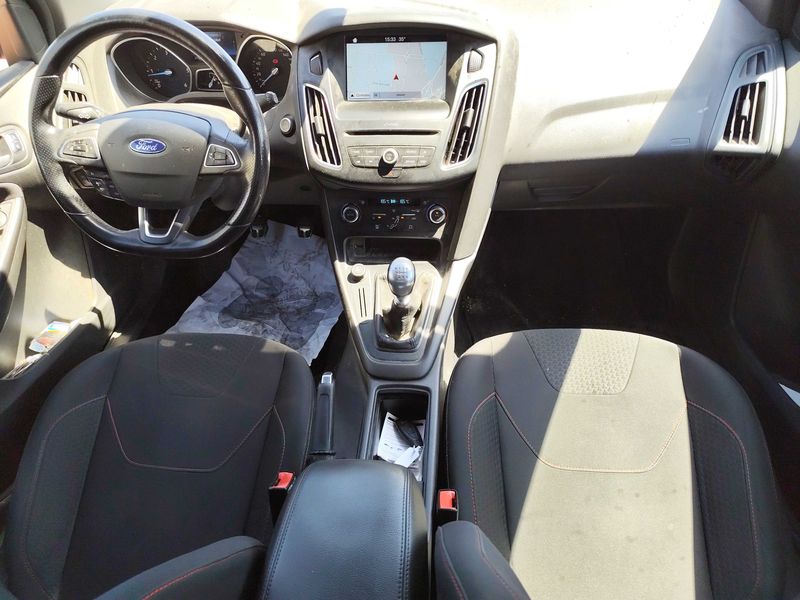 Ford Focus 1.5 TDCi ST-Line 2017 – снимка 11