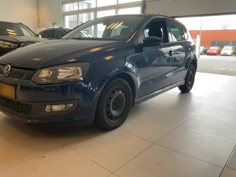 Volkswagen Polo 1.2 TDI Trendline BlueMotion Tech 2013 – снимка 2