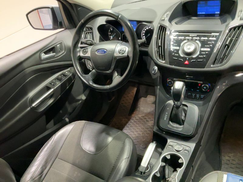 Ford Kuga 2.0 TDCi Titanium 2014 – снимка 17