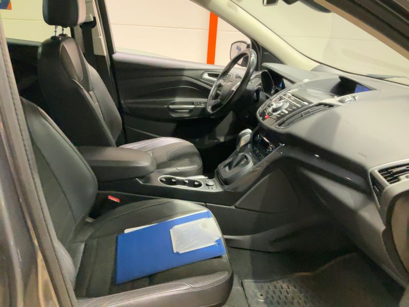 Ford Kuga 2.0 TDCi Titanium 2014 – снимка 16