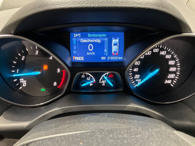 Ford Kuga 2.0 TDCi Titanium 2014 – снимка 18