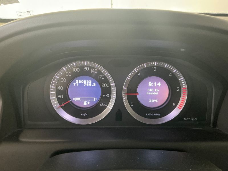 Volvo XC60 2.4 D5 Summum AWD 2010 – снимка 19