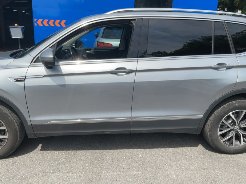 Volkswagen Tiguan Allspace 2.0 TDI Comfortline 4Motion 2020 – снимка на щета