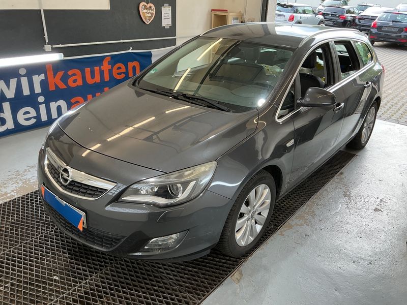 Opel Astra 1.4 Turbo Innovation 2011 – снимка 1