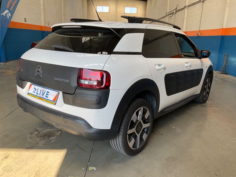 Citroen C4 Cactus 1.6 Blue-HDi Feel 2015 – снимка 2