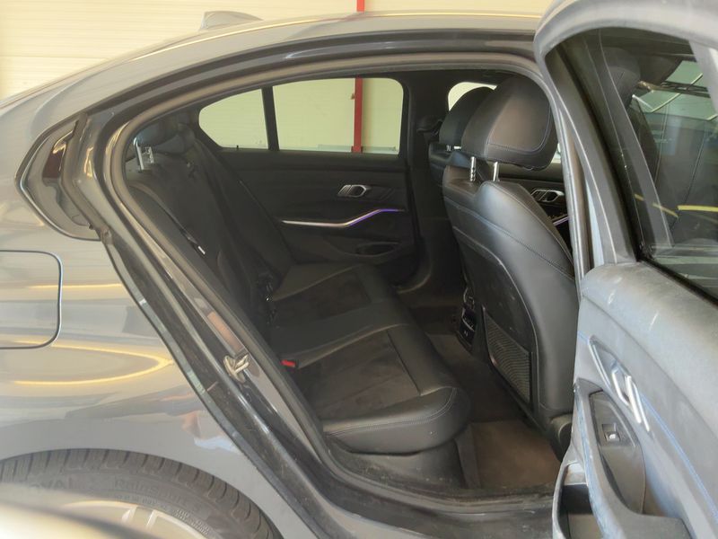 BMW 3er 318d Mild-Hybrid M Sport 2021 – снимка 19