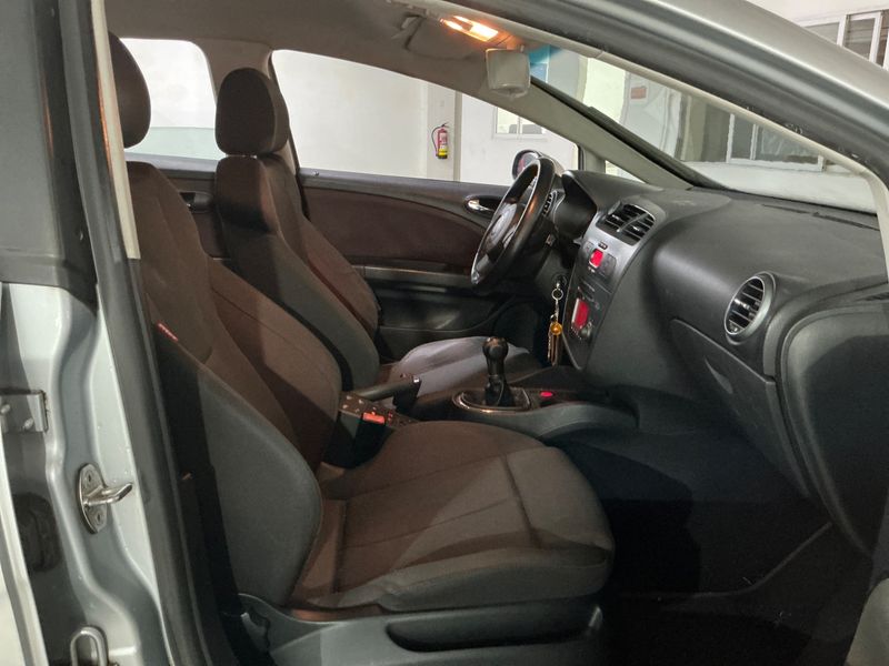 Seat Leon 2.0 TDI Stylance / Style 2005 – снимка 3