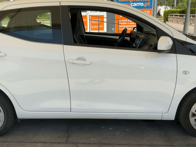 Toyota Aygo 1.0 VVT-i X-Play 2021 – снимка 10