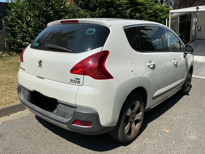 Peugeot 3008 1.6 e-HDi Allure 2013 – снимка 2