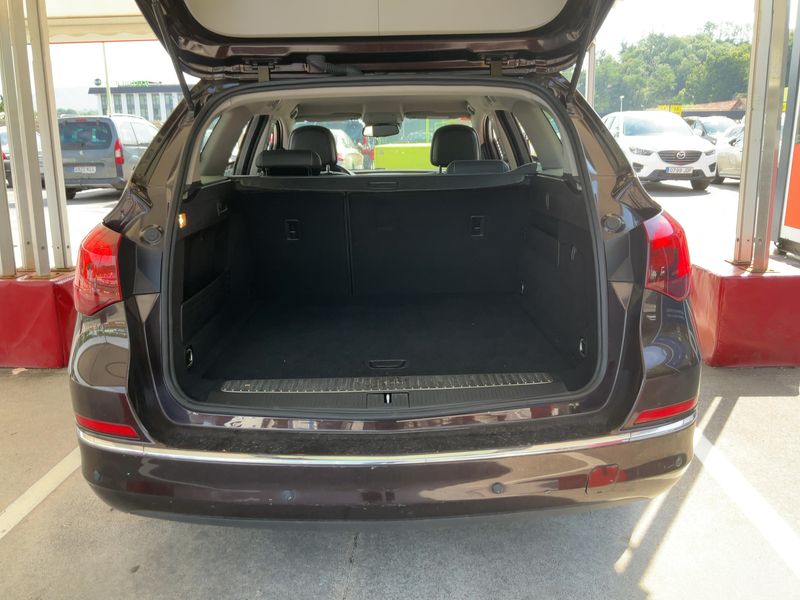 Opel Astra 1.7 CDTI Excellence 2013 – снимка 15