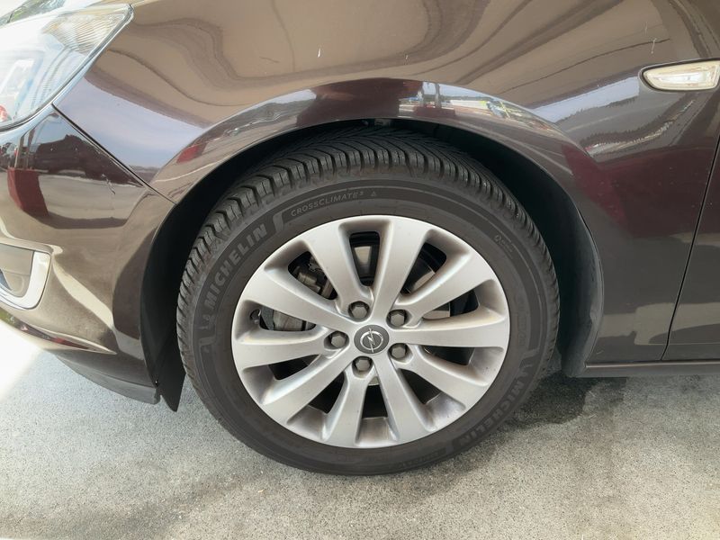 Opel Astra 1.7 CDTI Excellence 2013 – снимка 3
