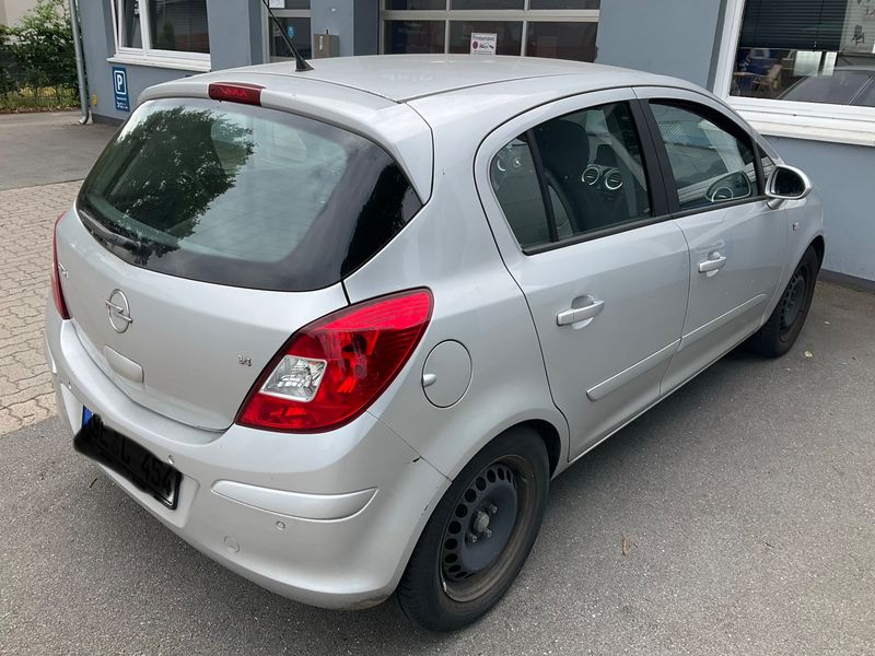 Opel Corsa 1.4 Cosmo 2007 – снимка 2