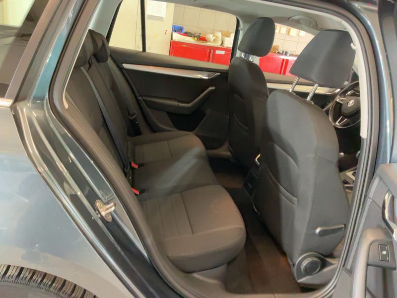Skoda Octavia 2.0 TDI Style 4x4 2016 – снимка 20