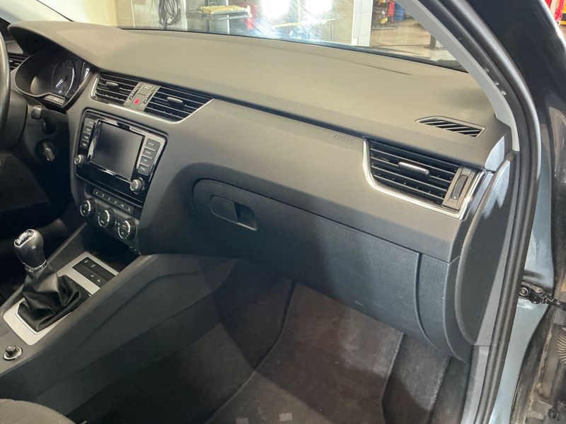 Skoda Octavia 2.0 TDI Style 4x4 2016 – снимка 34