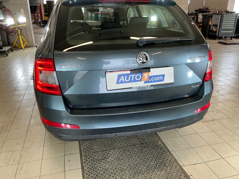 Skoda Octavia 2.0 TDI Style 4x4 2016 – снимка 43