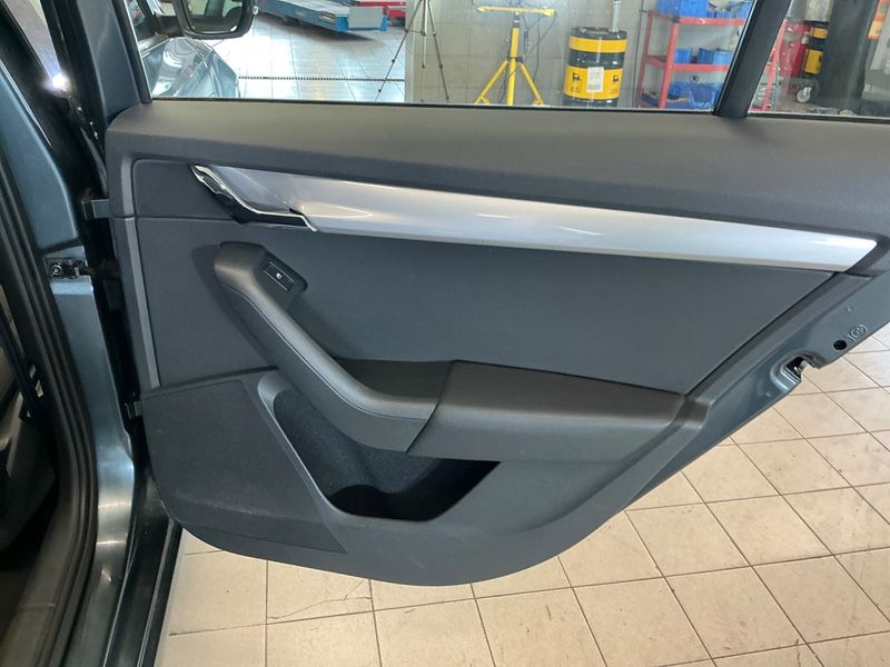 Skoda Octavia 2.0 TDI Style 4x4 2016 – снимка 33