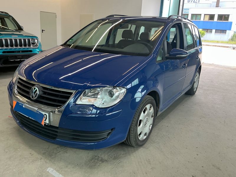 Volkswagen Touran 1.9 TDI Trendline BlueMotion Tech 2009 – снимка 1