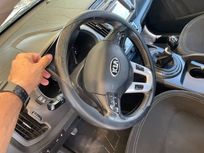 Kia Sportage 1.7 CRDi Drive 4x2 2013 – снимка 32