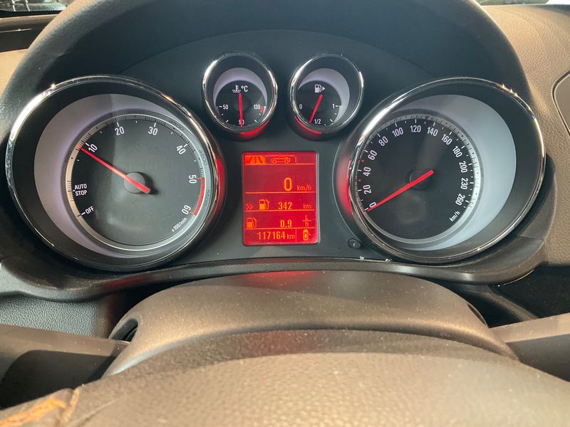 Opel Insignia Sports Tourer 2.0 CDTI Innovation 2012 – снимка 18