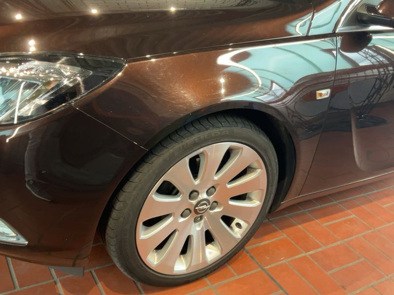 Opel Insignia Sports Tourer 2.0 CDTI Innovation 2012 – снимка 2