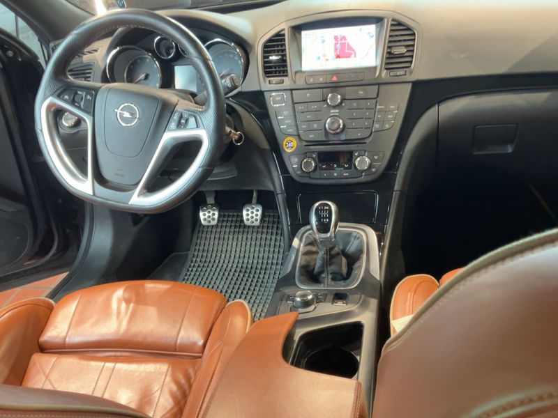 Opel Insignia Sports Tourer 2.0 CDTI Innovation 2012 – снимка 17