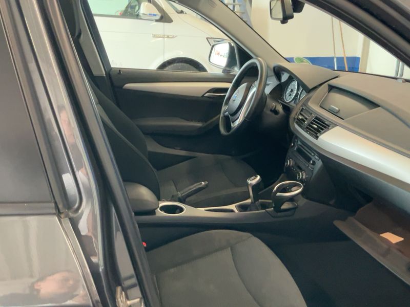 BMW X1 xDrive 20i 2015 – снимка 17