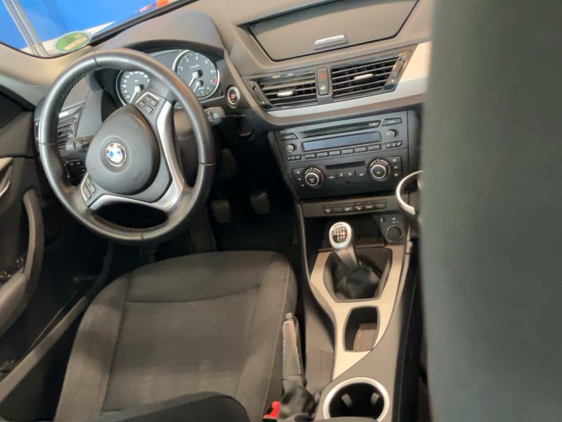 BMW X1 xDrive 20i 2015 – снимка 18