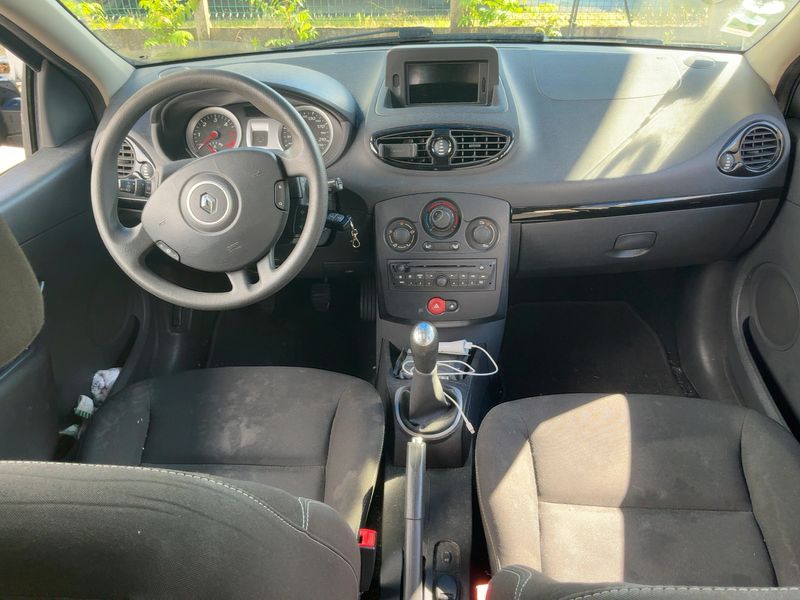 Renault Clio 1.5 dCi Collection Business 2013 – снимка 17