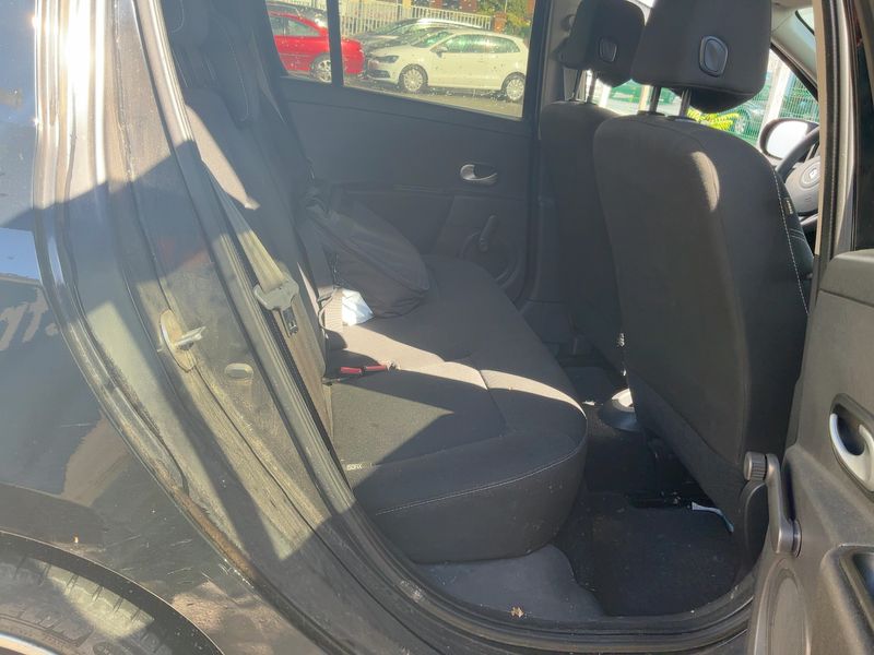 Renault Clio 1.5 dCi Collection Business 2013 – снимка 19