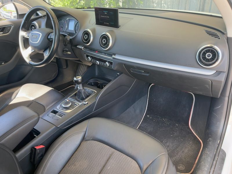 Audi A3 1.6 TDI Ambiente 2016 – снимка 17