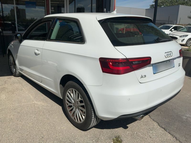 Audi A3 1.6 TDI Ambiente 2016 – снимка 6