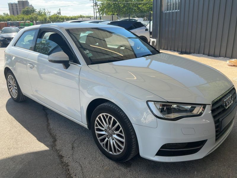 Audi A3 1.6 TDI Ambiente 2016 – снимка 12
