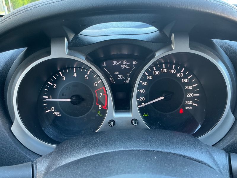 Nissan Juke 1.2 N-Connecta 2018 – снимка 18