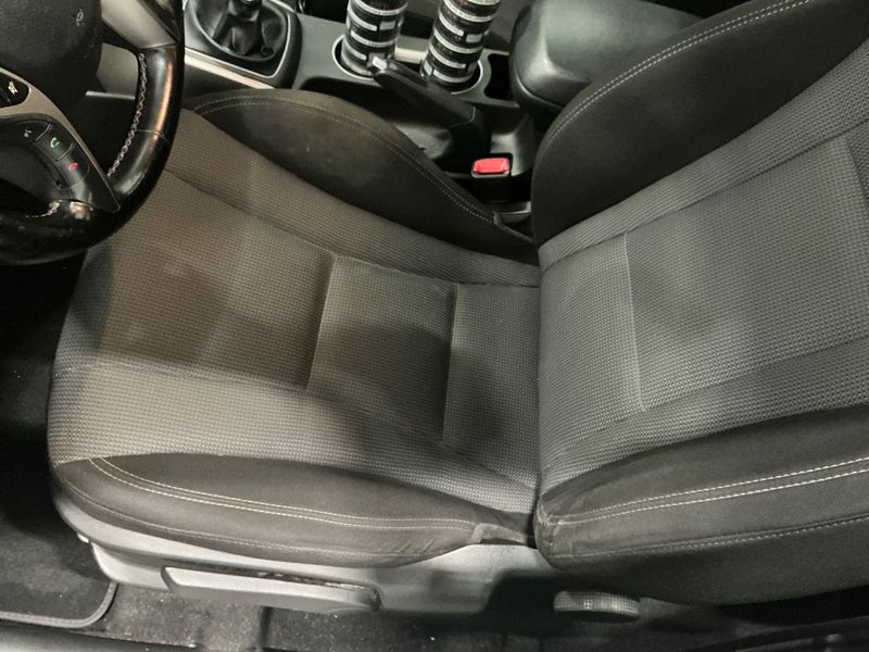 Hyundai i30 1.6 GDI Style 2014 – снимка 37