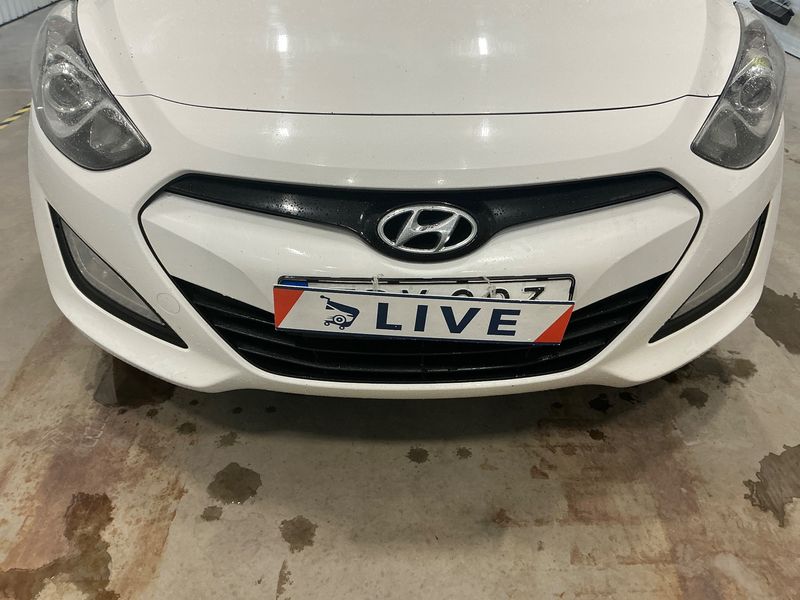 Hyundai i30 1.6 GDI Style 2014 – снимка 47