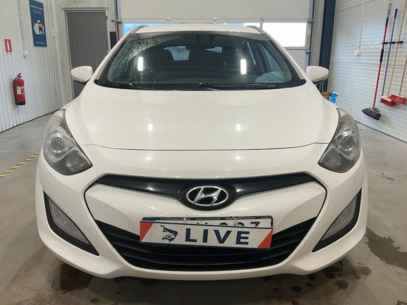 Hyundai i30 1.6 GDI Style 2014 – снимка 14