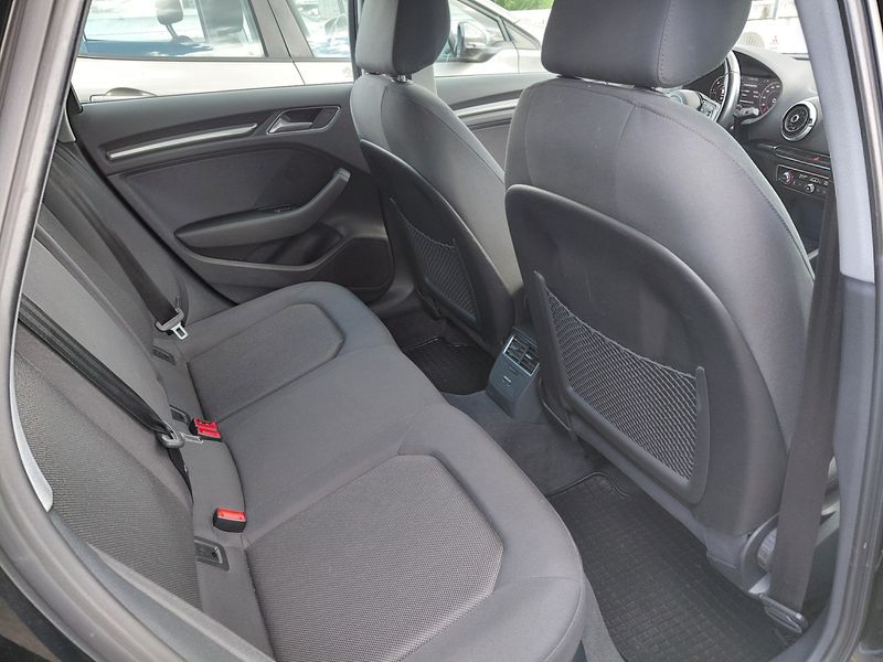 Audi A3 Sportback 2.0 TDI 2018 – снимка 19