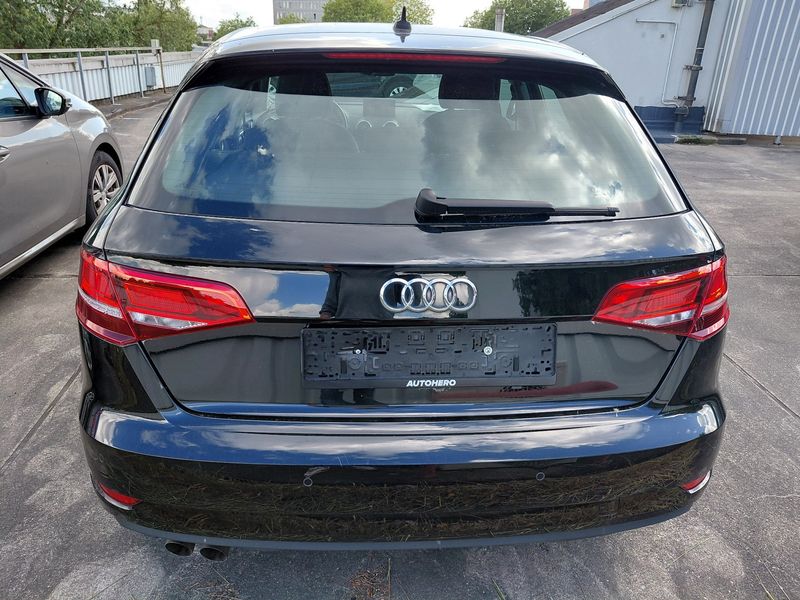 Audi A3 Sportback 2.0 TDI 2018 – снимка 7