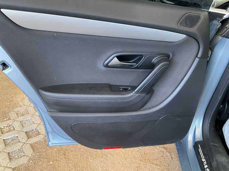 Volkswagen Passat CC 2.0 TDI BlueMotion Tech 2011 – снимка 47