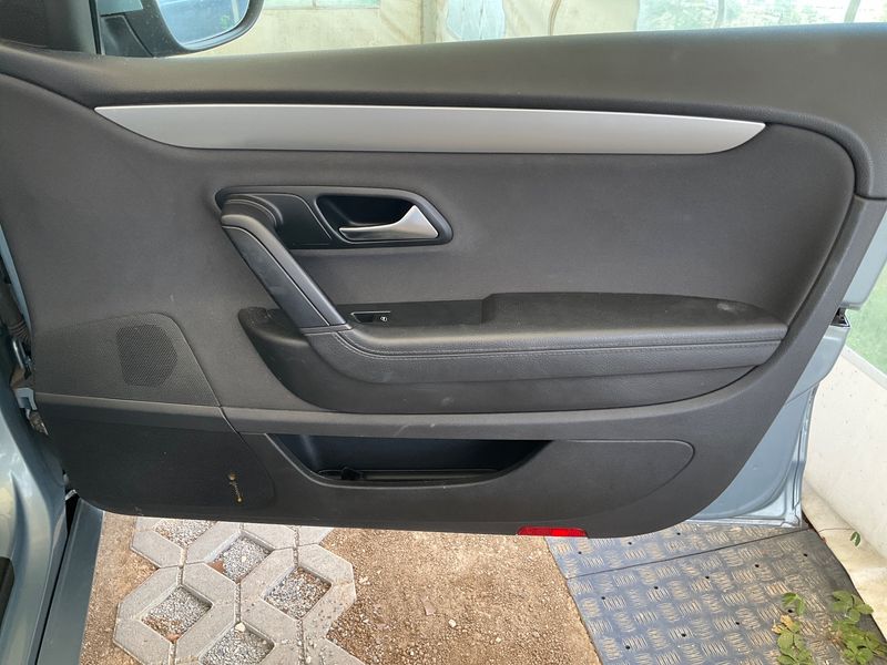 Volkswagen Passat CC 2.0 TDI BlueMotion Tech 2011 – снимка 43