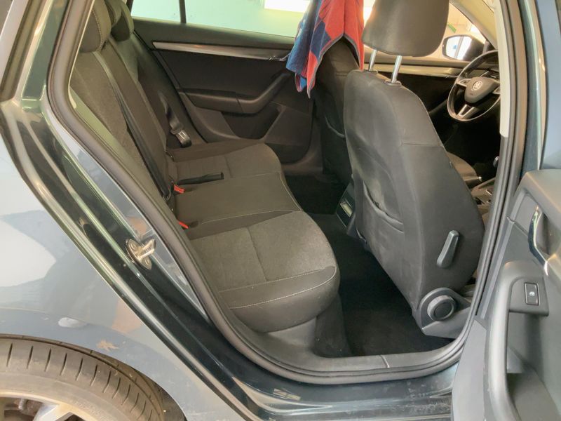 Skoda Octavia 2.0 TDI Soleil 2019 – снимка 20