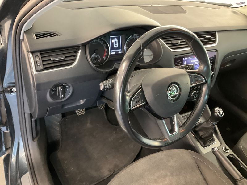 Skoda Octavia 2.0 TDI Soleil 2019 – снимка 26