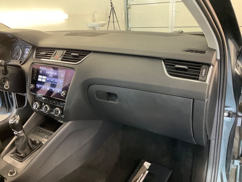 Skoda Octavia 2.0 TDI Soleil 2019 – снимка 33