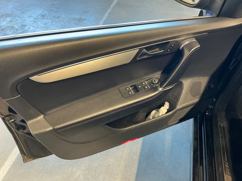 Volkswagen Passat 2.0 TSI Highline 2013 – снимка 30