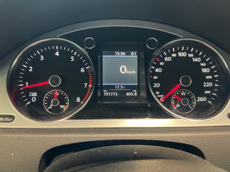 Volkswagen Passat 2.0 TSI Highline 2013 – снимка 19