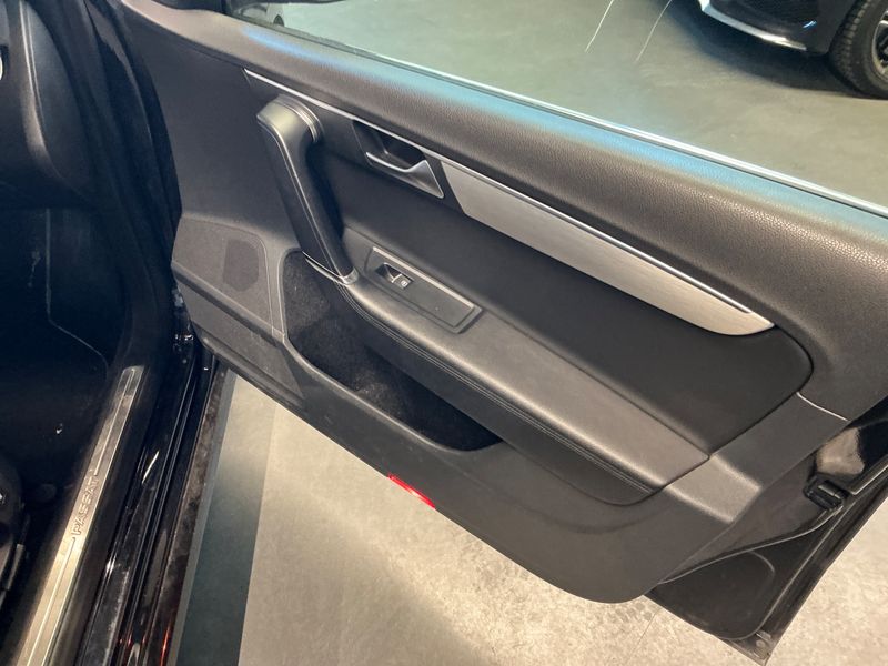 Volkswagen Passat 2.0 TSI Highline 2013 – снимка 36