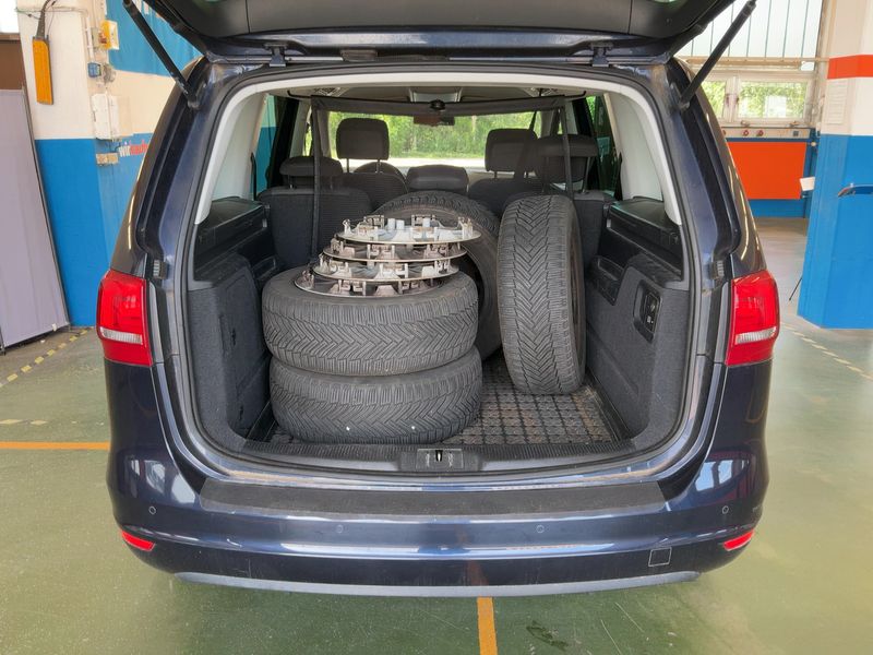 Volkswagen Sharan 2.0 TDI Comfortline BlueMotion Tech 2014 – снимка 16