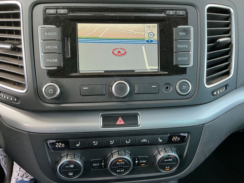 Volkswagen Sharan 2.0 TDI Comfortline BlueMotion Tech 2014 – снимка 35